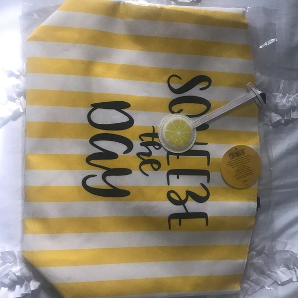 Handbags - Beach Tote